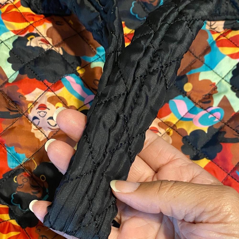 Black paper party quilted tote bag - Picture 3 of 7